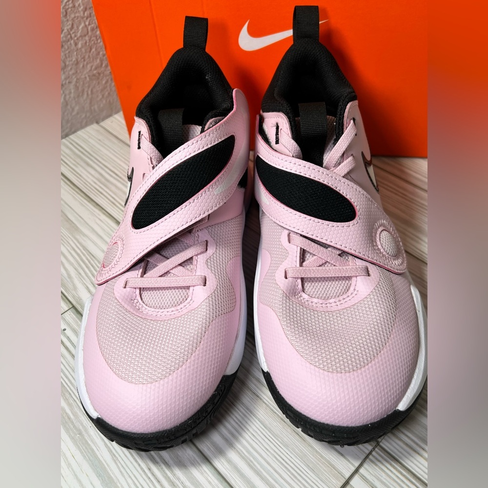 Nike team hustle d 11 big‎ kids basketball shoes sneakers pink 5.5Y DV8996 600 - Picture 2 of 10